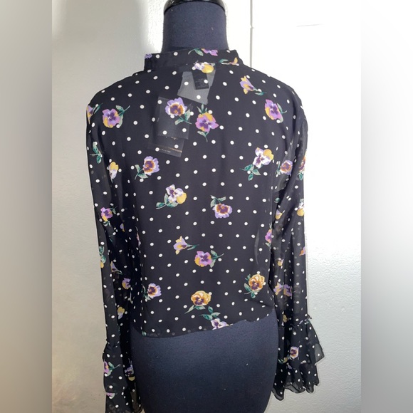 Forever 21 Floral Button Up - Picture 3 of 4